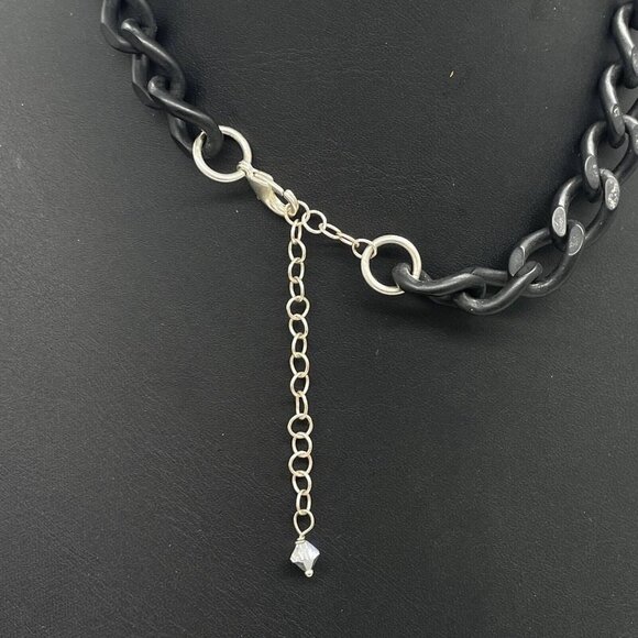 Bow Pendant Crystal mother of pearl Chunky Matt Black Chain Necklace - Picture 6 of 7